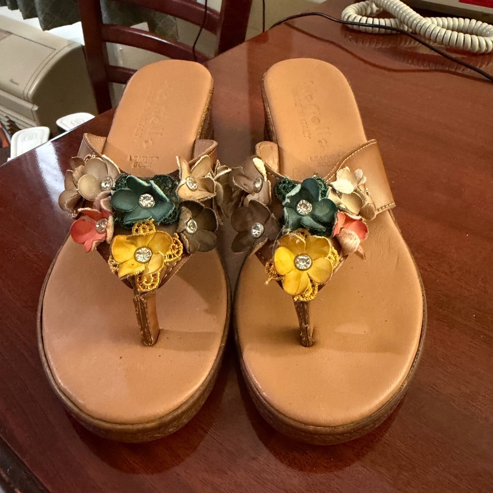 Colorful Floral Women's Sandals Made in Italy! 6.5
